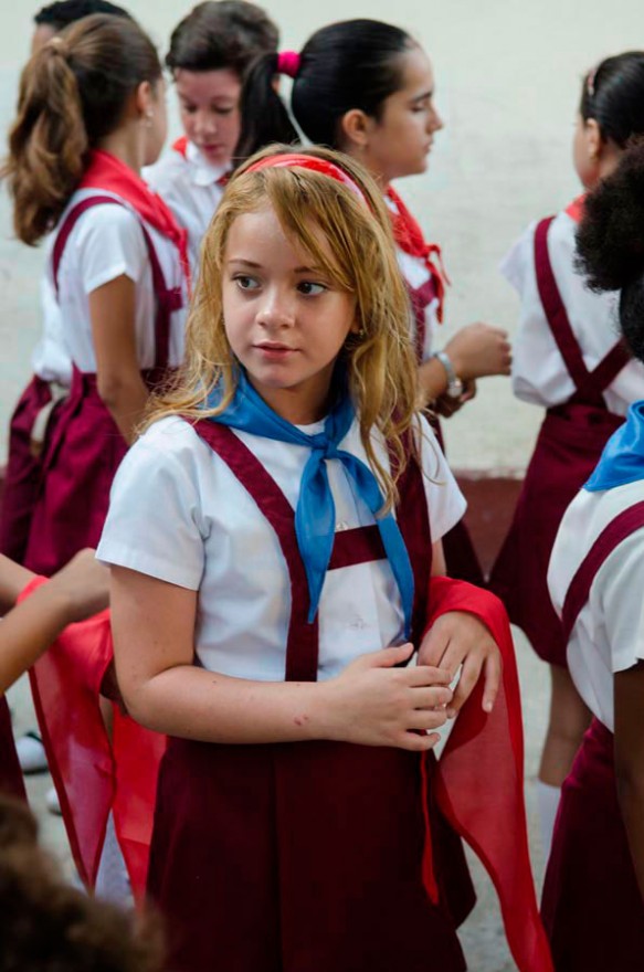 Cambio-de-pañoletas-Cuba_educacion_04