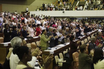 El Parlamento cubano aprobó por unanimidad una declaración de respaldo a la alocución del presidente Raúl Castro el pasado 17 de diciembre sobre decisiones tomadas para iniciar la normalización de relaciones con Estados Unidos.