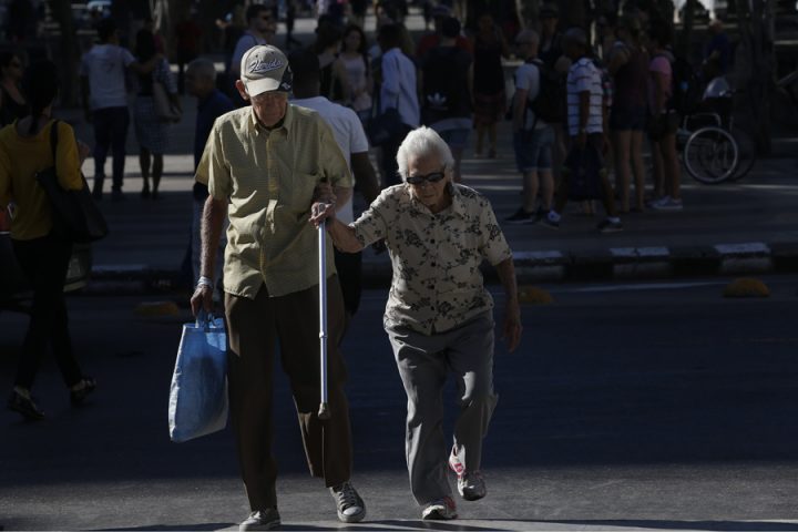 Cuba, el país más envejecido de América Latina y El Caribe, atraviesa por un proceso muy avanzado de cambio demográfico